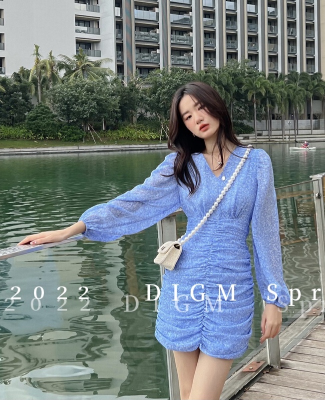 New year in early spring! [digm] Korean version wrinkled waist and slim dress 8926# zxx