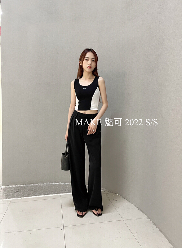 New in early summer! [make Meike] fashion black and white contrast color stitching chest small vest / suspender 8504# XJ