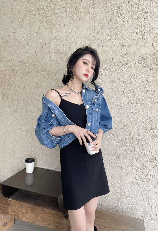 New year in early spring! [mi2] fashionable and versatile denim jacket + slim suspender dress two-piece suit (with detachable corsage) e9202# JJ