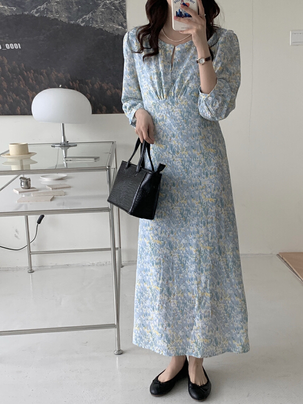New year in early spring! [timely rain] Han Feng ins French retro minority V-neck floral dress u2183# jhy