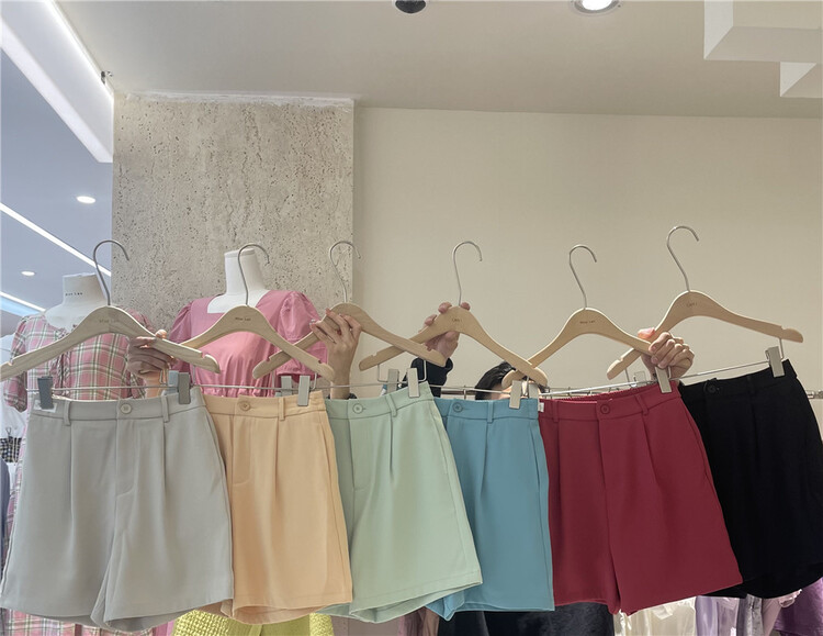 New in early summer! [miss LAN] Korean simple suit casual shorts (with belt) 10102# XJ