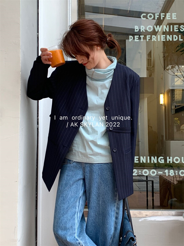 [A.K skylan] V-neck stripe fashion suit 82375# zxl