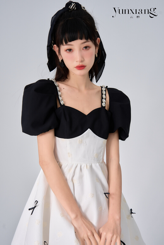 [Yunxiang (formerly in style & MC)] Korean version high-grade color contrast minority design dress 379# WPL