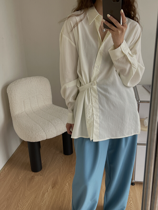 Original price 100.39! New year in early spring! [on line] niche design medium length side button shirt 361159# jhy