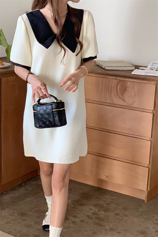 New year in early spring! [timely rain] Han Feng ins retro temperament loose contrast bow dress (only dresses) 852# WPL