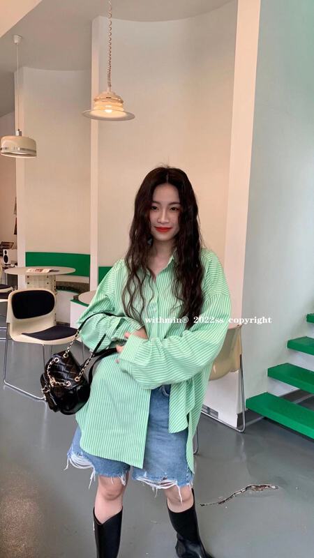 goods in stock! New in early summer! [withmin] Korean versatile loose stripe thin medium length shirt (only shirts) 8366# CLS