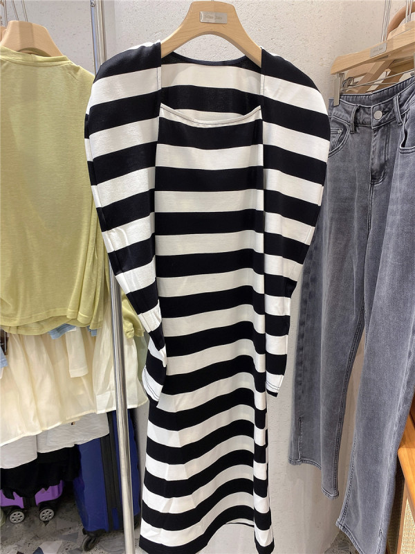 goods in stock! 2021 buyer preference! [Nina looks a little expensive] square neck striped loose dress lv6-9002# zjz