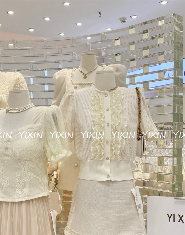 [Yixin] soft stitching lace breasted blouse 22257# zxx
