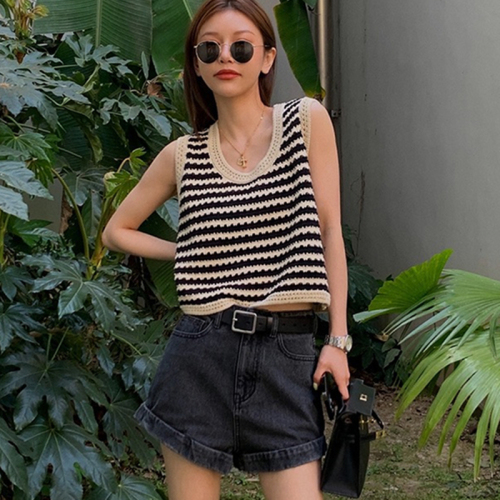 Ayuko black and white stripe hollow out knitted vest women's 2022 summer new loose outer wearing suspender sleeveless vest