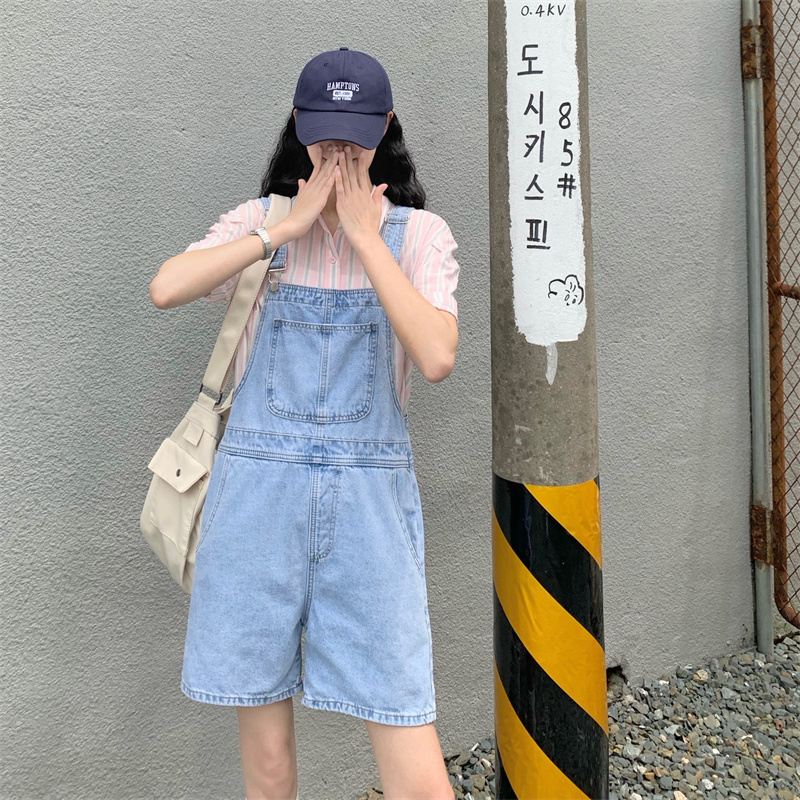 Aging denim suspenders women's 2022 new summer design sense of minority versatile loose shorts