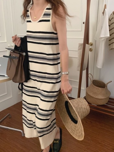 Korean chic spring and summer versatile round neck loose casual contrast stripe design sleeveless vest knitted dress women