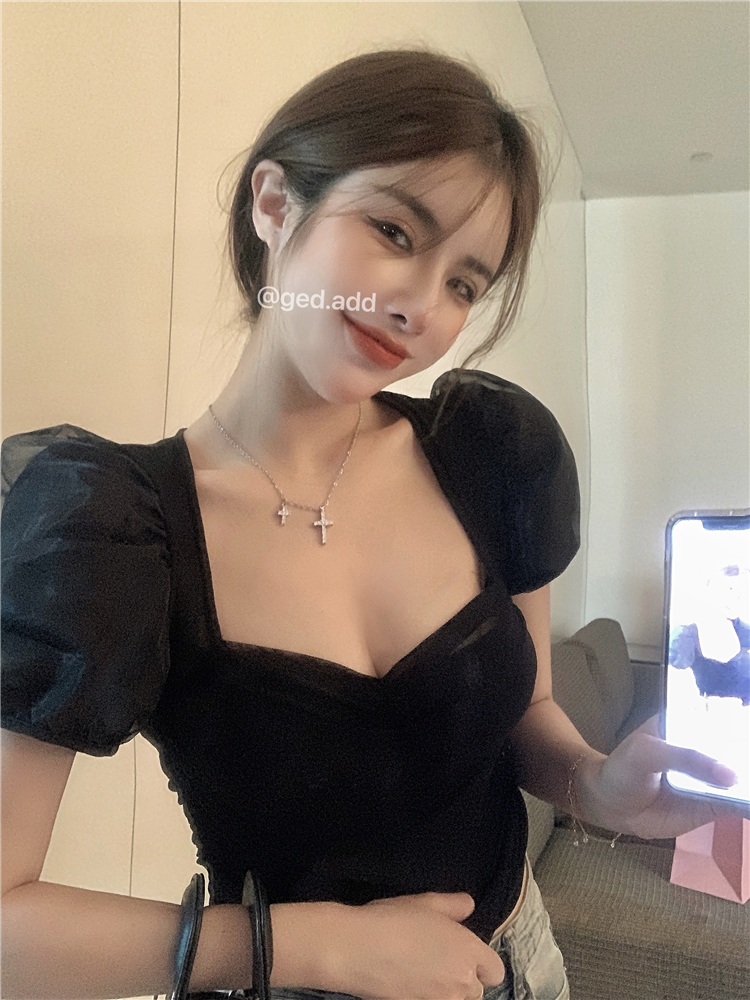 Real shot ~ real price sweet cone girl square collar pleated mesh bottoming shirt female temperament short bubble sleeve jacket