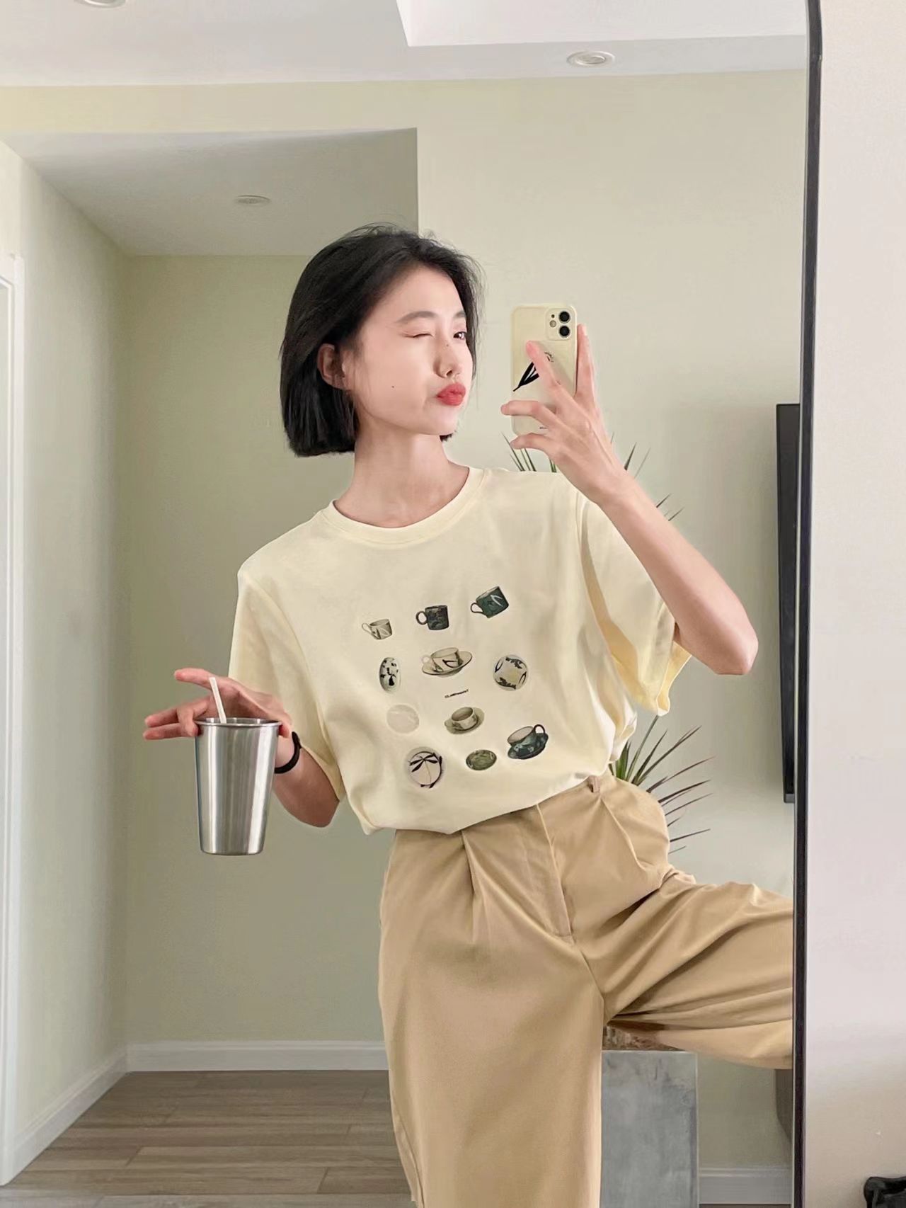 Design Sense Minor Short Sleeve T-shirt Women's Summer Net Red Loose Crewneck Printing Skinny Chic Jacket ins Tide