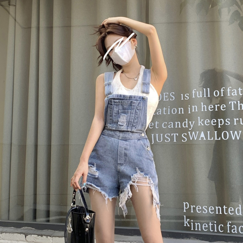 Real auction real price new summer tattered pocket fringe denim suspenders Korean loose jeans women's 5 points
