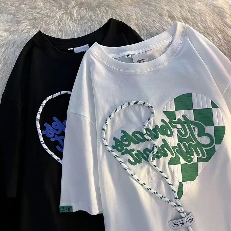 Guochao brand design sense splicing three-dimensional love short sleeve T-shirt women summer loose couple ins small half sleeve top