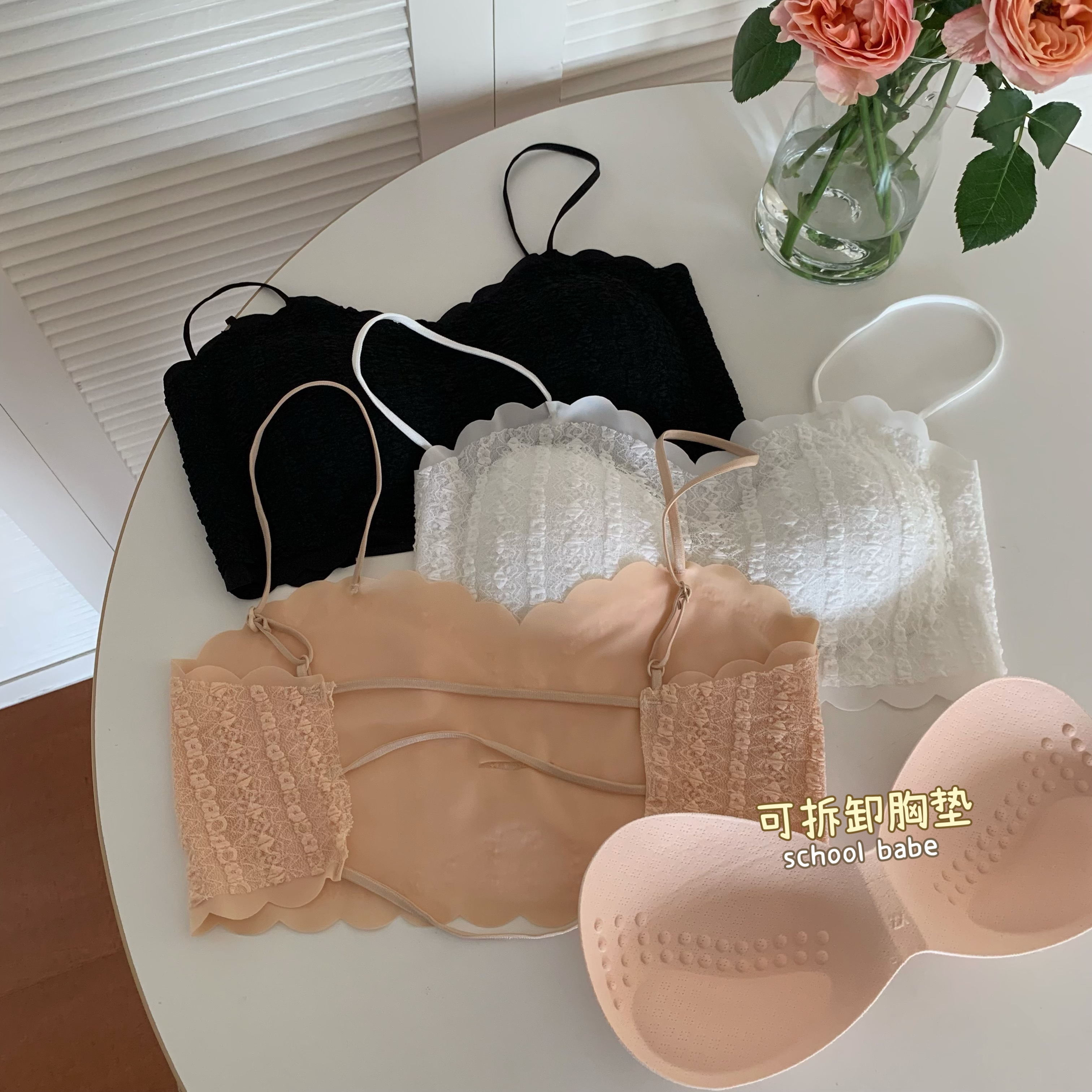 Real price and real shooting beautiful back suspender, breast pad, external wearing, bottoming, strapless, integrated underwear, bra, vest, internal matching