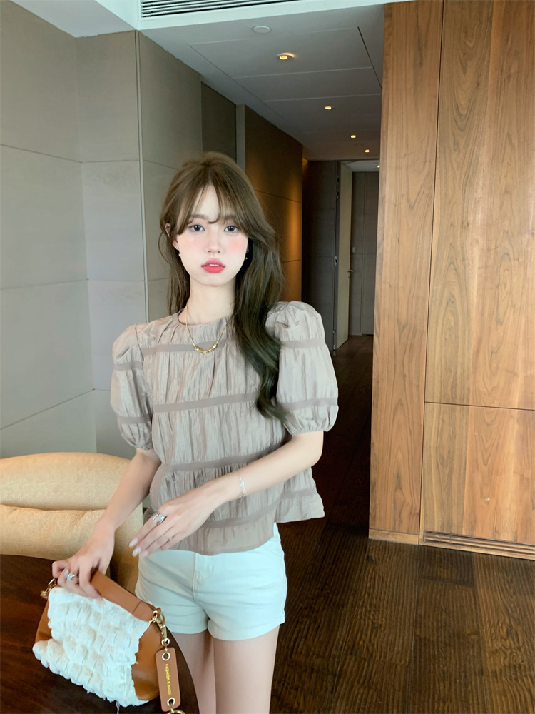 Real price and real shooting new wrinkle design sense of minority short sleeve shirt women's sweet temperament bubble sleeve
