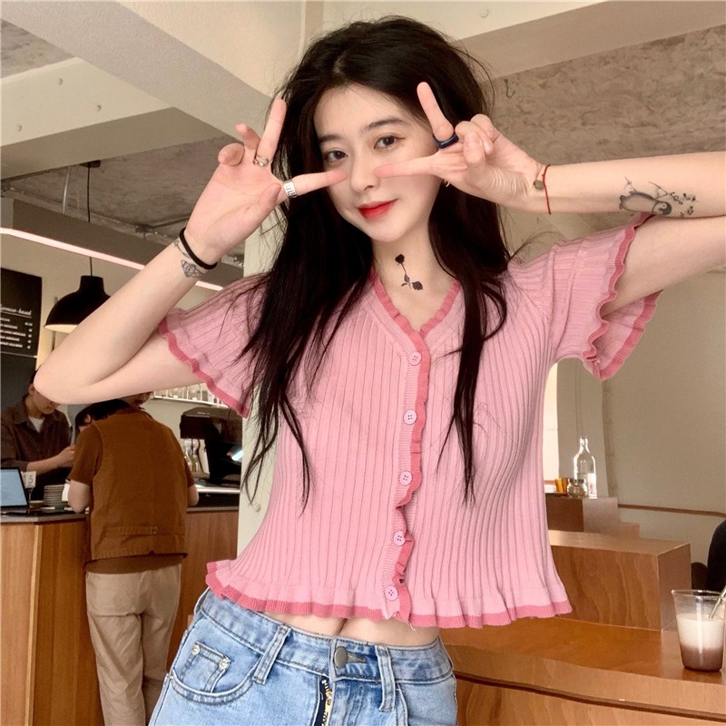 V-neck knitted short sleeved women's thin cardigan coat new summer spring and autumn short slim fitting sunscreen top