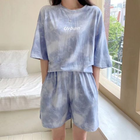 Sports and leisure suit women's summer thin 2022 new small cool and cute top and shorts two piece set