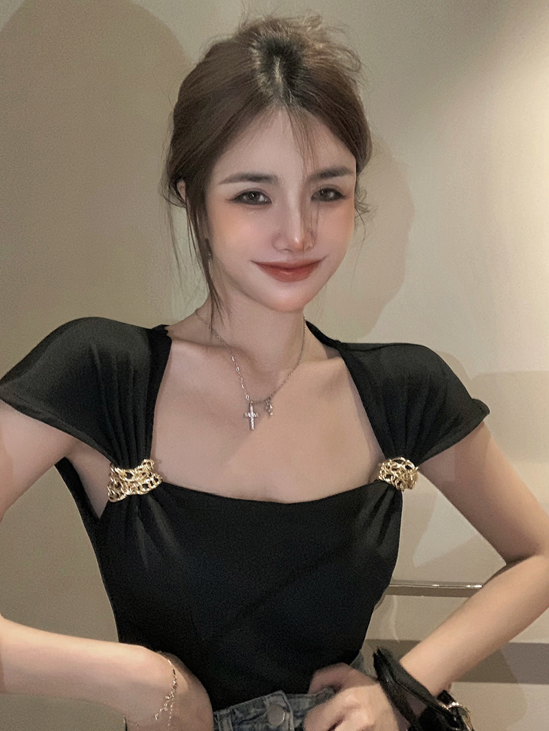 Real price! French chain design t-shirt new summer suspender vest for women 1555