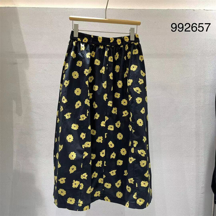 [twenty printed wood] Japanese fashion floral skirt 992657\l
