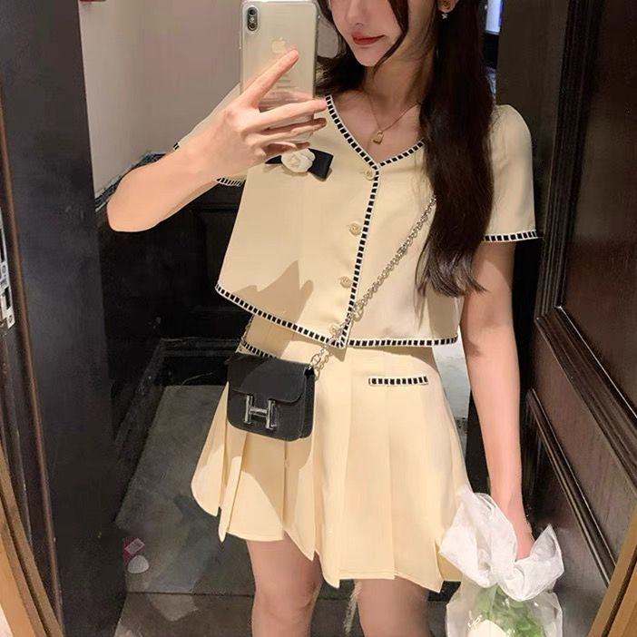 [jun.t] fashion small fragrance shirt + age reducing skirt two piece suit (with Brooch) 6221\pcz