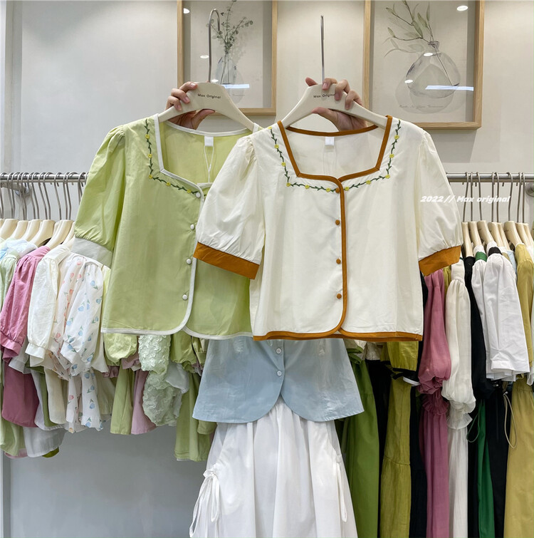 [Max original] square neck embroidered shirt with contrast edges (excluding skirt) 98322\hbx