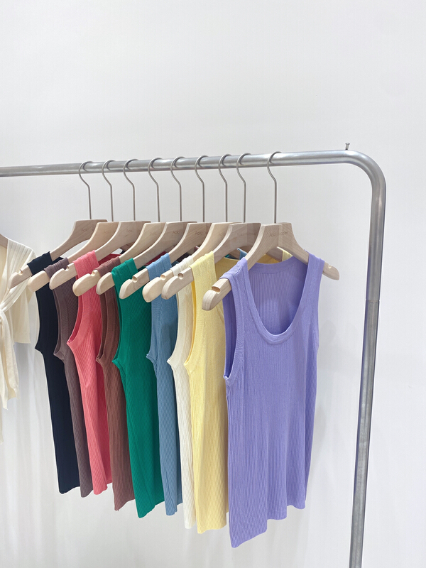 [huole] women's summer wear a new slim fitting square neck blouse in 2022 sleeveless U-neck bottomed vest / sling 20255\wtt