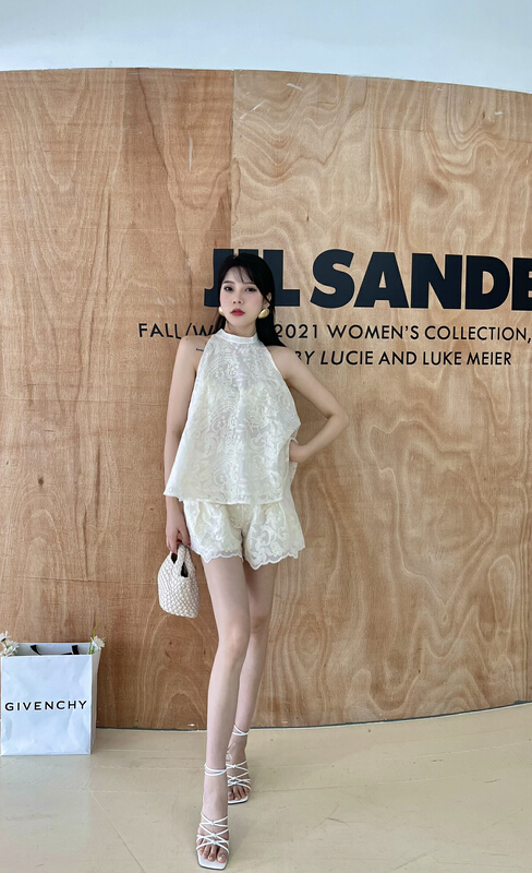 [mi2 (n:aa)] fashion temperament sleeveless top + Lace versatile Shorts Set e9325\jj