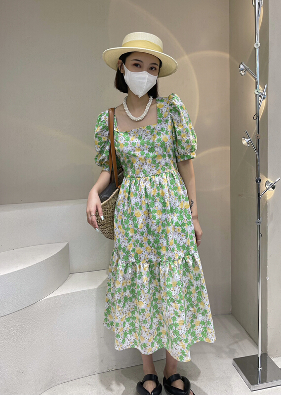[attitude] holiday style romantic floral bubble sleeve dress aq4477