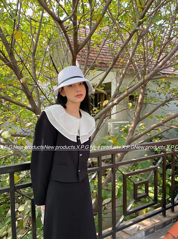 New year in early spring! [x.p.g] round neck suit Ruffle design black jacket 20658\hjy
