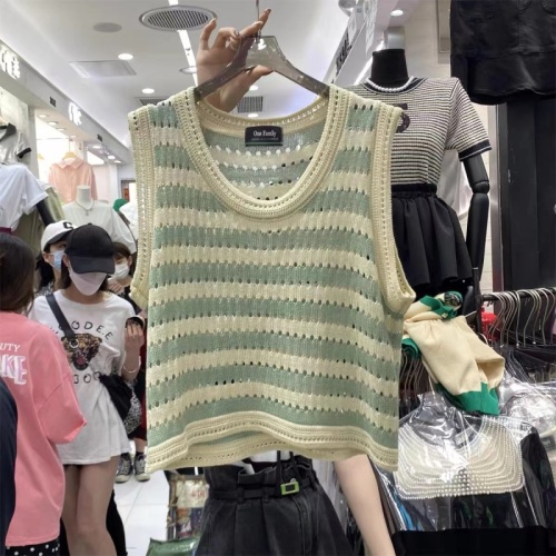 One family Korean loose design stripe hollow out sleeveless vest women's 2022 summer knitted vest