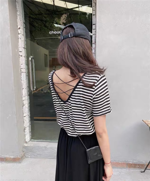 [Hello] cross back Korean loose and versatile short sleeve T-shirt 8881\wtt