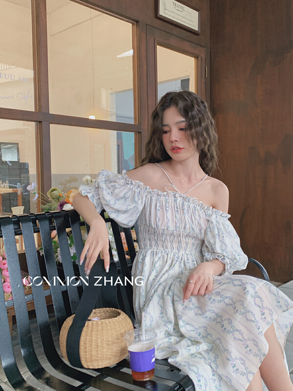 [CZ Zhang] halter neck floral square collar dress 62296\xyj