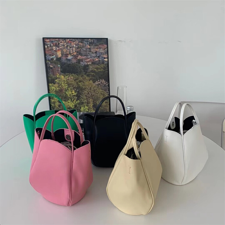 Original price 64.29! [double C] Korean version bucket large capacity handbag (without beads) 8023\cyq