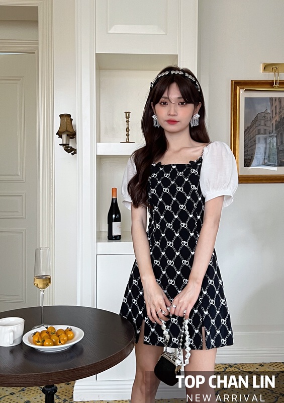 [top Chan Lin] sweet color matching bubble sleeve dress (with removable shoulder strap) 95206\jj