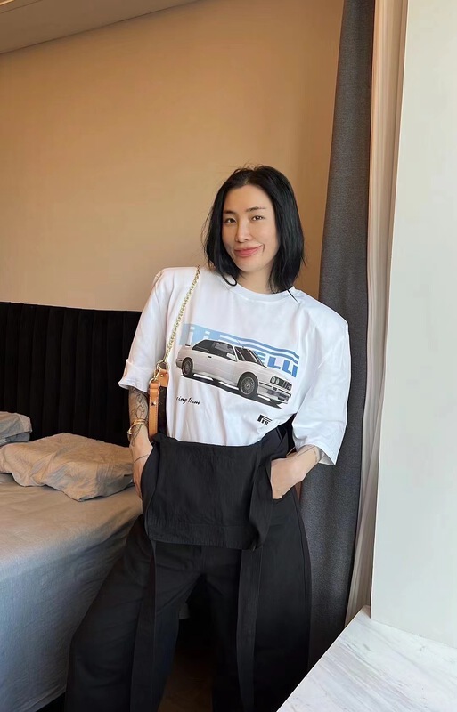 [East room] shoulder pad print Pullover long sleeve T-shirt 10-98\wtt
