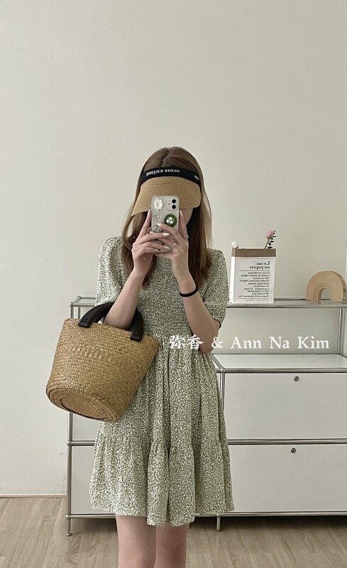In early summer! [Mi Xiang] fashion round neck floral medium length dress 5017-1\hjy