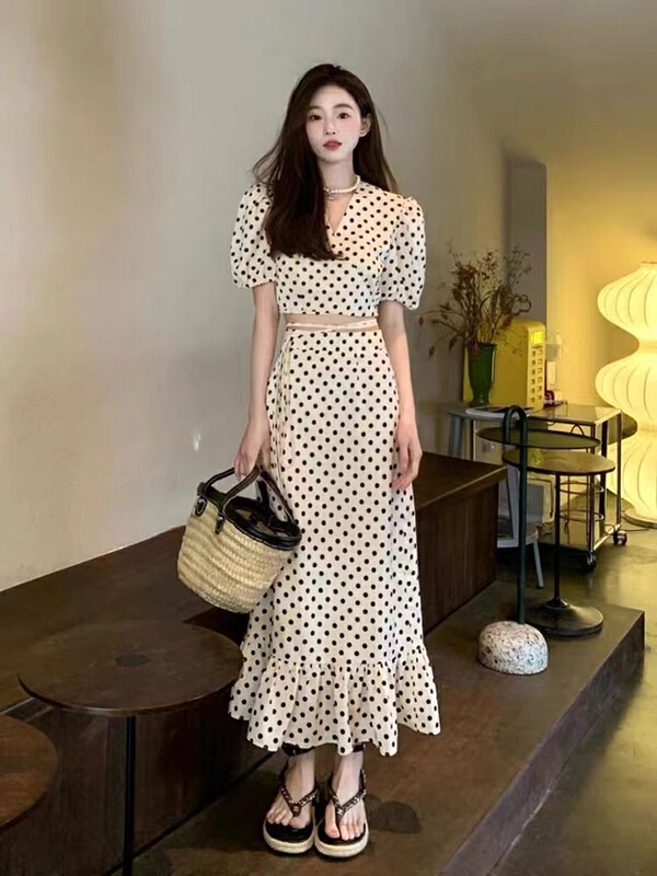 [are studio] French Polka Dot blouse + loose slim skirt set 81230\zxx