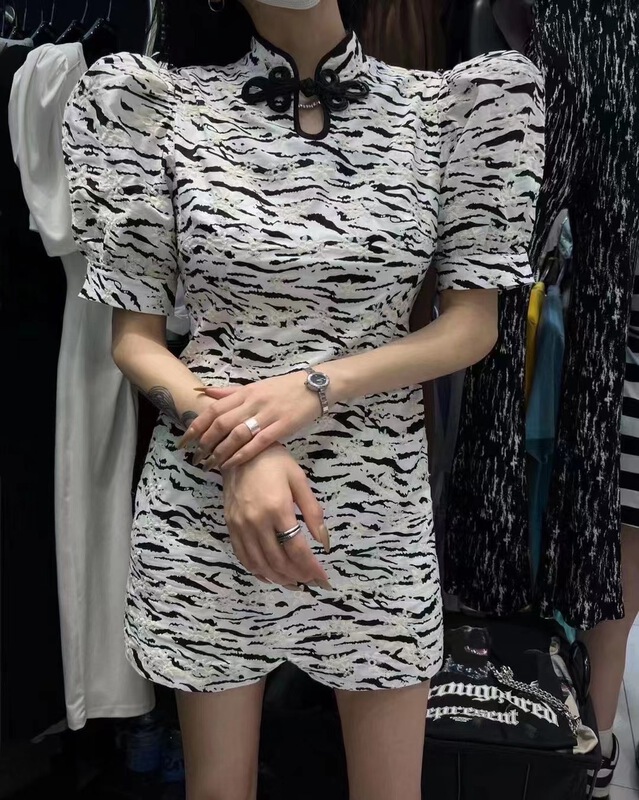 [mix] retro embroidered design buckle dress 0295\t