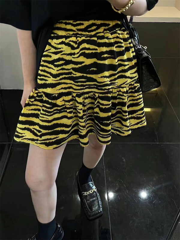 [Yan Zhen] a slim little woman's zebra print skirt (with safety pants inside) 45123\pcz