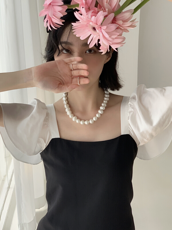 [new open] Korean style gentle square neck straight tube splicing color contrast design dress cl22858\zxx