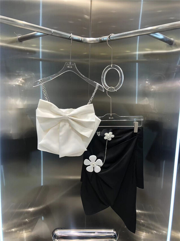 [rich people] high waist slim design skirt (with detachable flowers) 1108\pcz