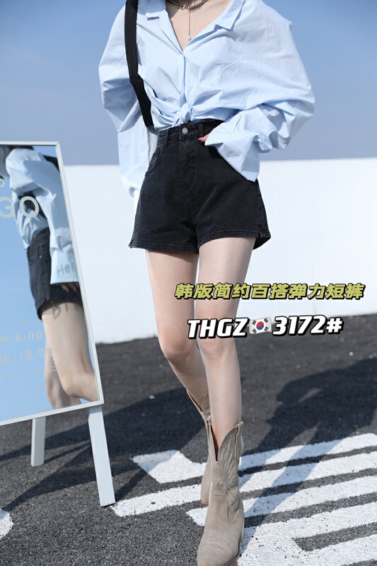 [fairy tale princess] back leather elevation elastic small split simple versatile denim shorts 3172\hjy