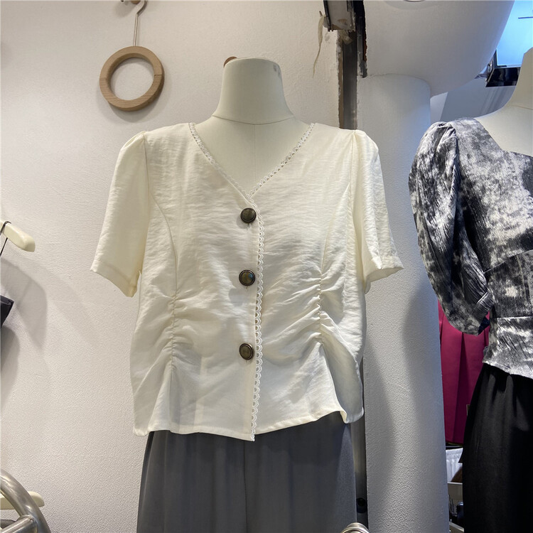 [march-l March meow home] V-neck single breasted comfortable shirt 1767\l