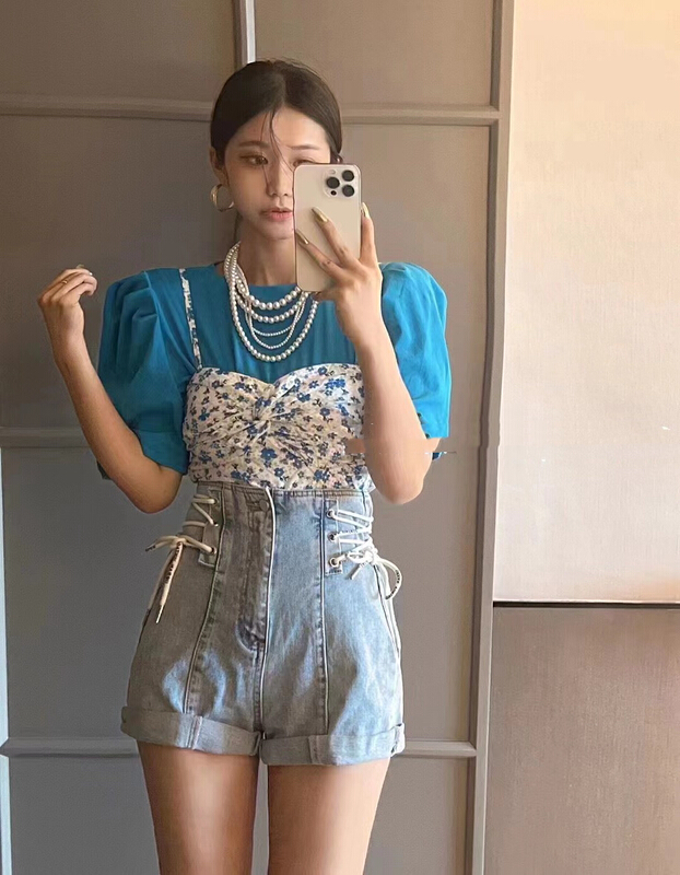 [mi ni] fresh and simple floral suspender Vest + bubble sleeve solid short sleeve T-shirt set 1201\pcz