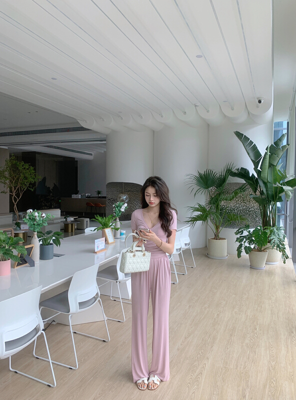 [Amanda] pure desire for V-neck slim fit short sleeve shirt + loose wide leg casual pants set 5079\pcz