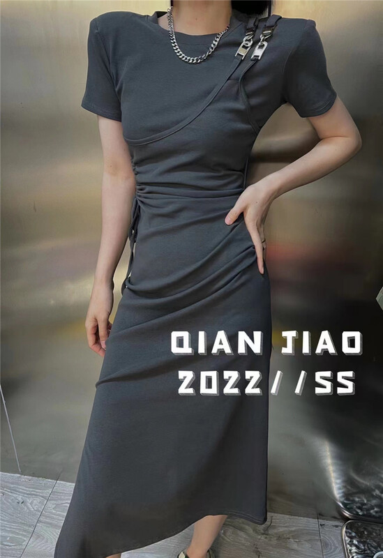 [Qian Jiao QIANJIAO] personalized design sense drawstring slim dress 6942\pcz