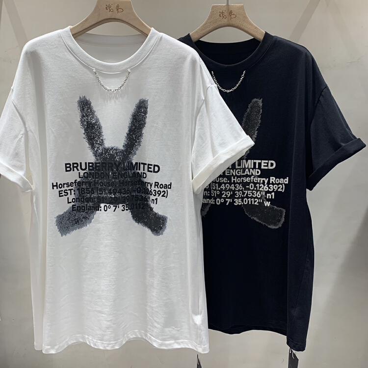 [Qianxi No. 88 store] trendy loose rampaging rabbit short sleeve T-shirt (with removable chain) 315\xyy