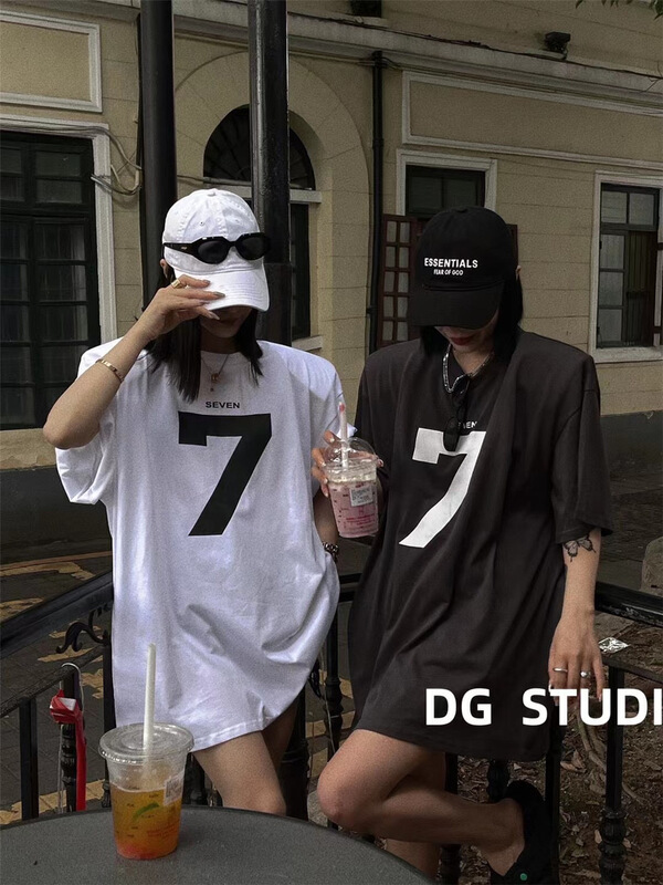 [East room] lettered print Pullover short sleeve T-shirt 11-5\wtt